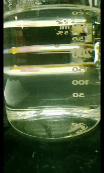 酢酸ナトリウムの結晶化